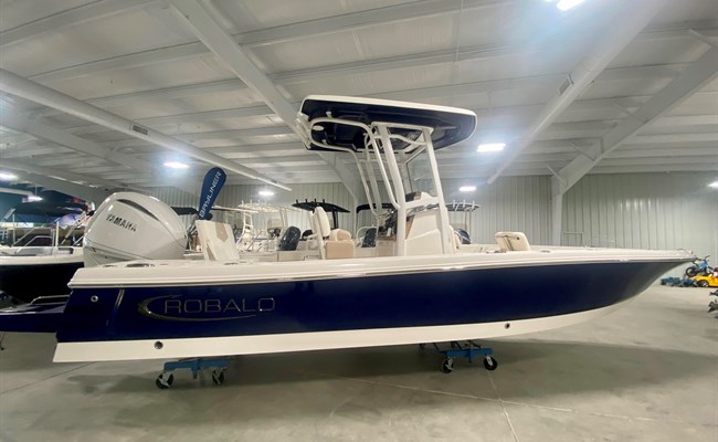 2025 Robalo 246 Cayman Biscayne Blue